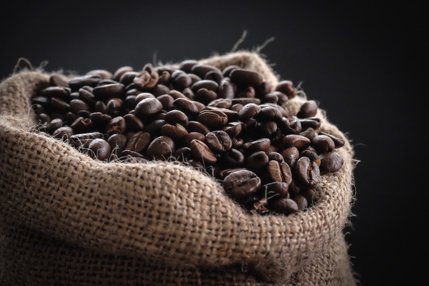 Koffiebonen vs. Gemalen Koffie: Wat Is Beter?